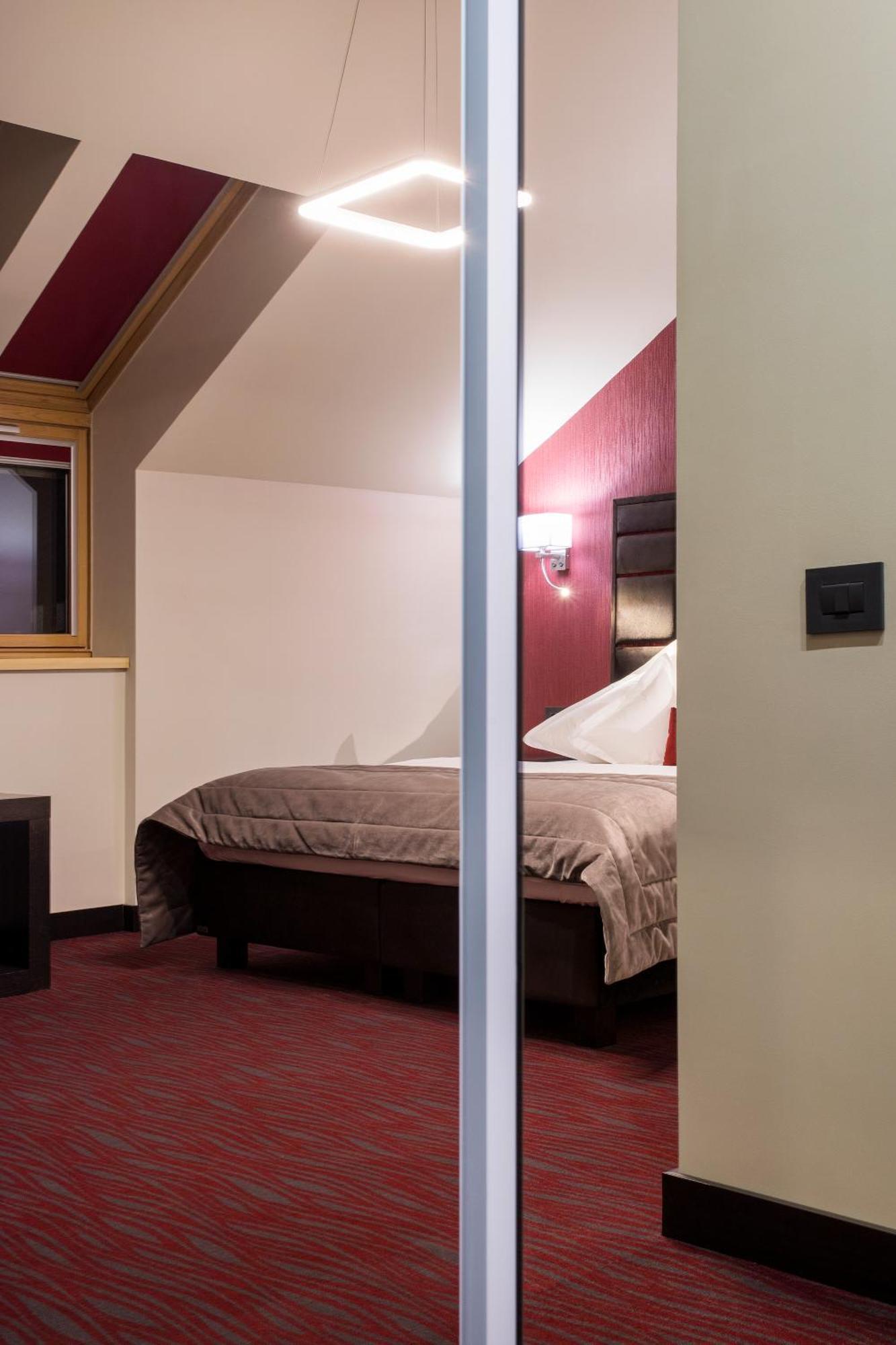 Hotel The Fifth Floor By Old Town 4*