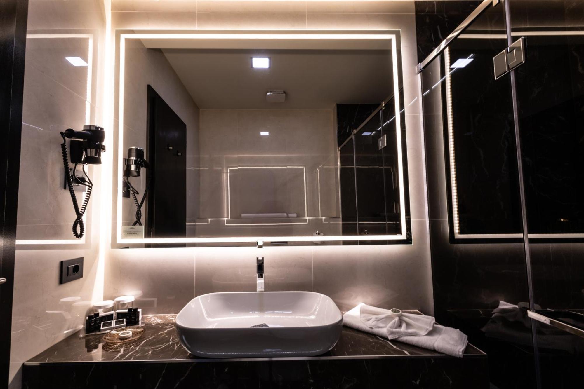 The Fifth Floor By Old Town Hotel Timisoara